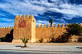 Tiznit - Marocco meridionale. Le mura della medina. 